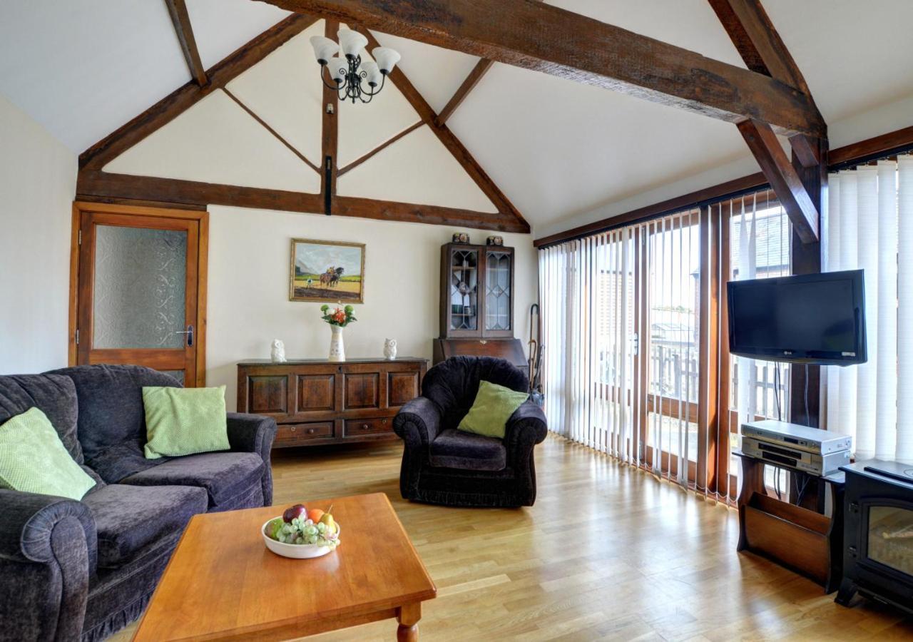 Barn 1 Villa Berriew Eksteriør billede